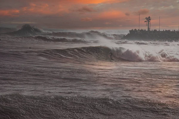 Huge waves hit Santa Barbara harbor