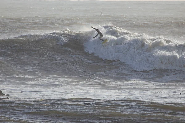 Найбільші Хвилі Років Вразили Гавань Санта Барбари — стокове фото