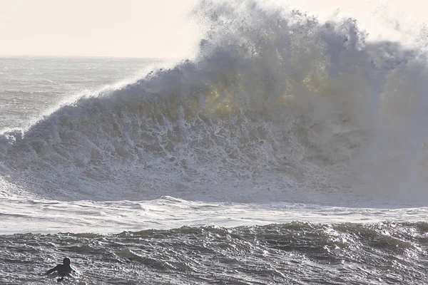 Största Vågorna Träffade Santa Barbara Hamn — Stockfoto