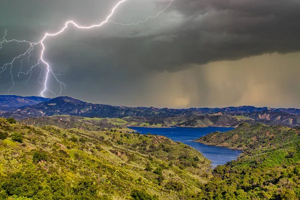 stock image Winter storms fill Lake Casitas in Ojai California