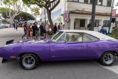 Carpinteria California 'da Rods and Roses araba fuarı