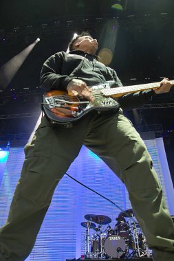 Manchester, Tennessee USA - 10-11-2019: Deftones Exit 111 festivalinde sahne aldı