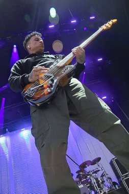 Manchester, Tennessee USA - 10-11-2019: Deftones Exit 111 festivalinde sahne aldı