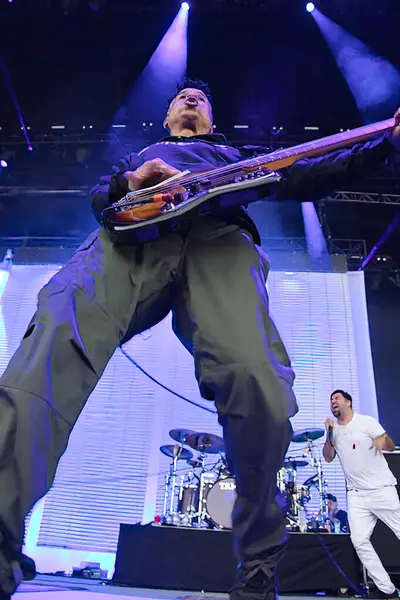 Manchester, Tennessee USA - 10-11-2019: Deftones Exit 111 festivalinde sahne aldı