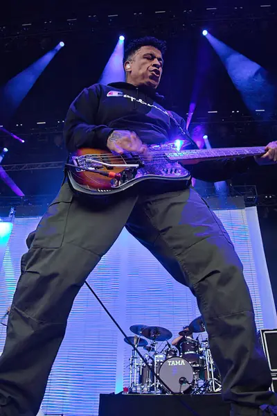 Manchester, Tennessee USA - 10-11-2019: Deftones Exit 111 festivalinde sahne aldı