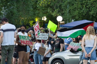 Ortadoğu savaş öğrencisi protestocular Tulane Üniversitesi 'nde