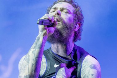 Malone ve grubu Bonnaroo müzik festivalinde sahne alacak.