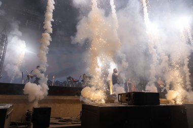 Malone ve grubu Bonnaroo müzik festivalinde sahne alacak.