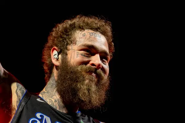 Malone ve grubu Bonnaroo müzik festivalinde sahne alacak.