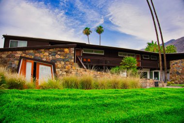 Palm Springs, Kaliforniya 'yı keşfediyor.