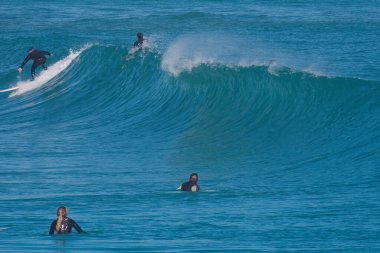 Sebastian Inlet, Florida 'da sörf ve balık tutma