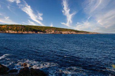 Sonbaharda Cape Breton Nova Scotia 'daki Cabot Patikasını keşfediyorum.