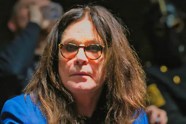 Ozzy Osbourne ve arkadaşları Ozzfest için düzenlenen basın toplantısında.