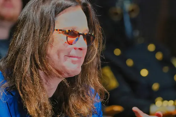 Ozzy Osbourne ve arkadaşları Ozzfest için düzenlenen basın toplantısında.