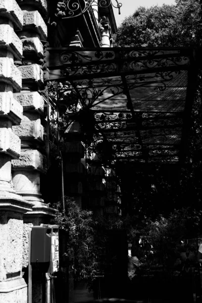 Dehors Barów Mediolanie Czerni Bieli — Zdjęcie stockowe
