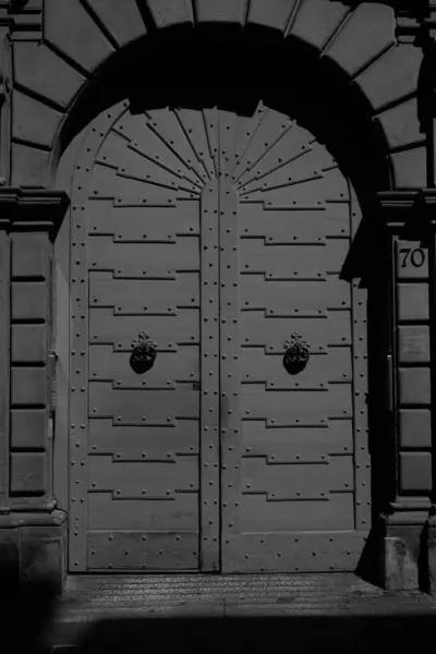 Detal Starych Drzwi Wzór Drzwi Kościoła — Zdjęcie stockowe