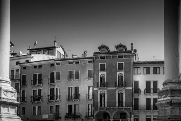 Häuser Zentrum Von Vicenza Schwarz Weiß — Stockfoto
