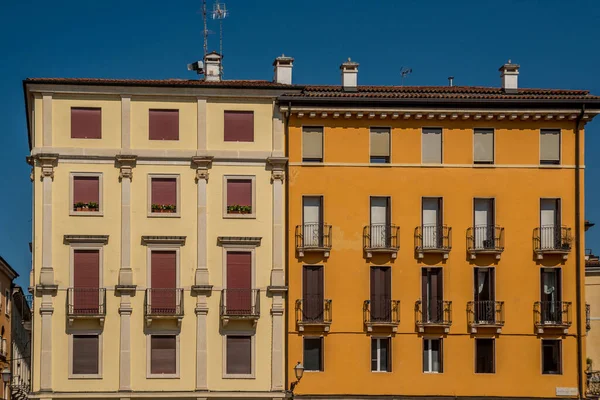 Maisons Colorées Sur Place Centre Vicenza — Photo