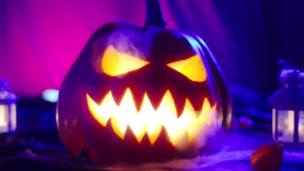 Creepy Pumpkin Carved Grimace Smoke Thick White Smoke Comes Out — Stock Video