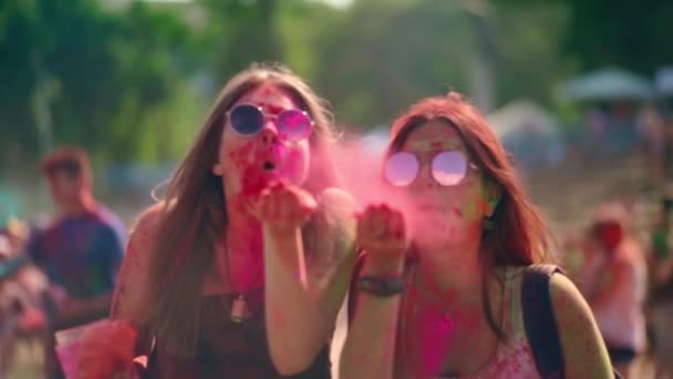 Cheerful Girls Holi Festival Colors Celebration Girls Have Fun Blow — Vídeo de stock