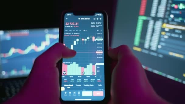 Trader Using Computer Mobile Phone Invests Cryptocurrency Stock Market Stock — Vídeo de stock