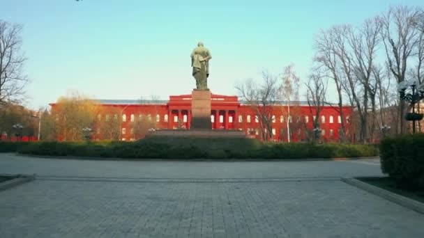 Ukraine Kyiv July 2020 Monument Shevchenko Kyiv National University Spring — Wideo stockowe