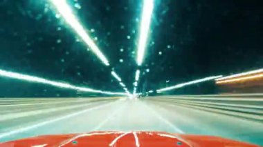 Gece yarısı araba sürme hiperlaboratuarları. Arabanın içinden görüntüyü al. Gece yolu. Şoför, gece şehrinden geçiyor. Arabadan manzarası var. Yüksek kalite 4k görüntü