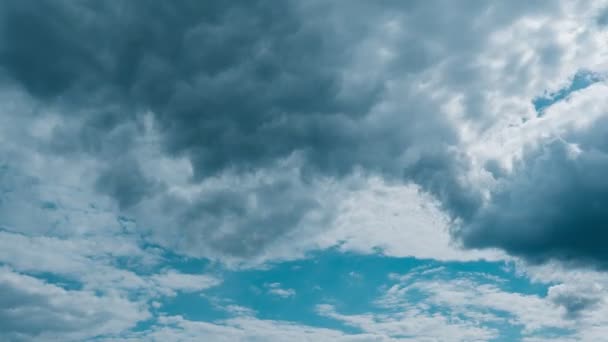 Dunkle Kumulonimbuswolken Ziehen Über Den Himmel Zeitraffer Epischer Gewitterwolken Vor — Stockvideo