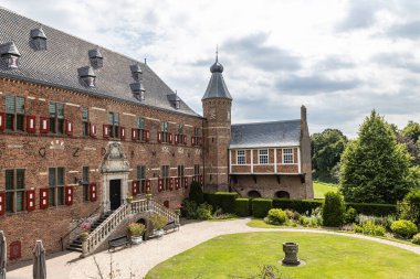 Hollanda 'nın doğusundaki Huis Bergh Şatosu. Yüksek kalite fotoğraf