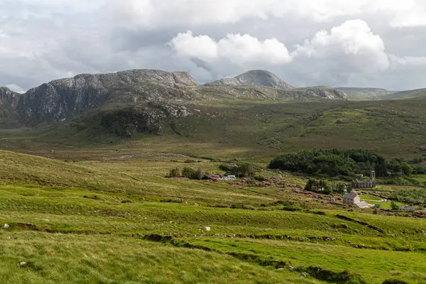 İrlanda 'nın bir bölgesinde manzara. İrlanda 'nın bir bölgesinden yüksek kaliteli fotoğraf.