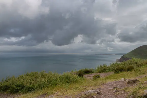 Kerry 'nin yüzüğüyle İrlanda' da bir manzara. Ünlü bir manzaradan yüksek kaliteli fotoğraf.