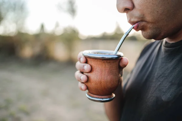 Unrecognizable Young Man Holding Yerba Mate Countryside Sunset Copy Space — Stock Photo, Image
