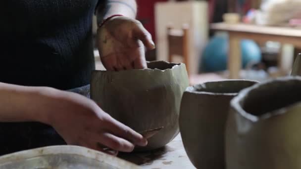 Mapuche Potters Hands Moistening Raw Clay Vassal Craftswoman Hands Close — Stock Video
