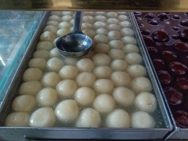 Rasgulla Hindistan 'da çok popülerdir..