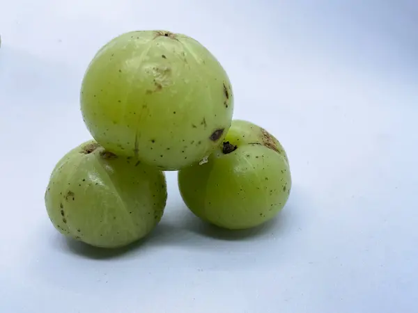 Hint bektaşi üzümü, diğer adıyla amla üç meyve. 