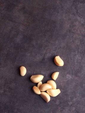 Baharatlı sarımsaklı kırmızı biber soğan yaprağı mutfak tarifi diyet yemek çeşnisi çeşni çeşnisi arkaplan 