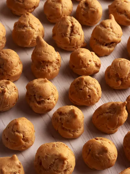 sus kering snack choux pasta Endonezya geleneksel puf tatlı eklerleri kurabiye şeker yağ