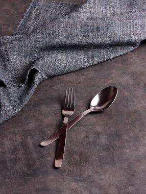 Tabak ahşap mutfak şablonu kafe masa yemeği klasik yemek arka planı doğal kaşık sanatı pişirme