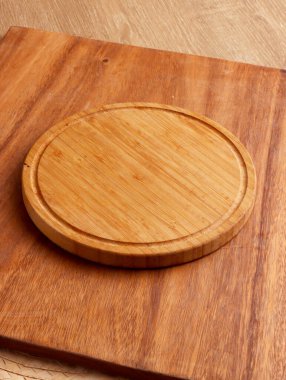 Ayam Goreng kızarmış tavuk Endonezya ev yapımı otlar Asya tabağı nasi yemek ahşabı pişirme sıcak yemek pişirme