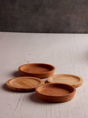 Ahşap masa, boş tabak, iş fotoğrafı, daire mutfak podyumu, kahverengi eski nesne.