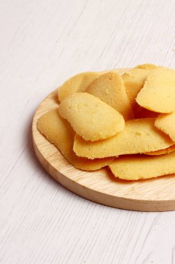 Endonezya mutfağı şekeri un unu tarifi nastar geleneksel fırın ev yapımı kek bisküvisi