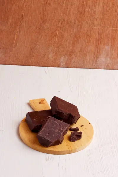 Kakao, çikolatalı, sütlü, tatlı, tatlı yiyecek, tatlı ürün tozu ev yapımı sanat.