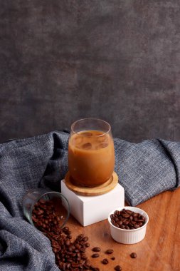 Kahve çekirdekleri espresso aroma kafein kafe kahve kapuçino içecek barista servis malzemesi latte