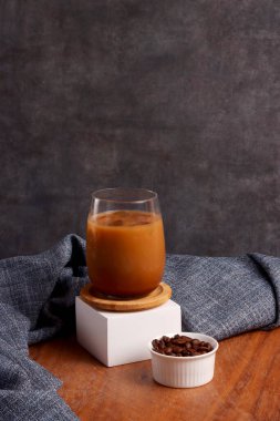 Kahve çekirdekleri espresso aroma kafein kafe kahve kapuçino içecek barista servis malzemesi latte