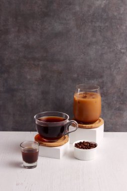 Kahve çekirdekleri espresso aroma kafein kafe kahve kapuçino içecek barista servis malzemesi latte