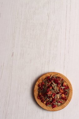 Gül, zencefil, bitki çayı, çiçek yaprağı bitkisel aromalı kahve Endonezya, Asya içeceği.