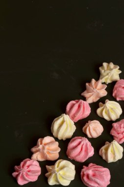 Krema şekeri geleneksel tatlı tatlı yumurta yemek malzeme çanak kek krema yağ