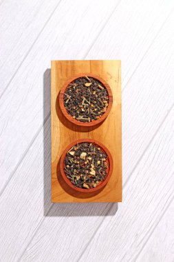 Japon kâsesi seramik temiz detaylı fotoğraf yiyeceği arka plan Asya mutfağı beyaz tabak sanatı gibi.