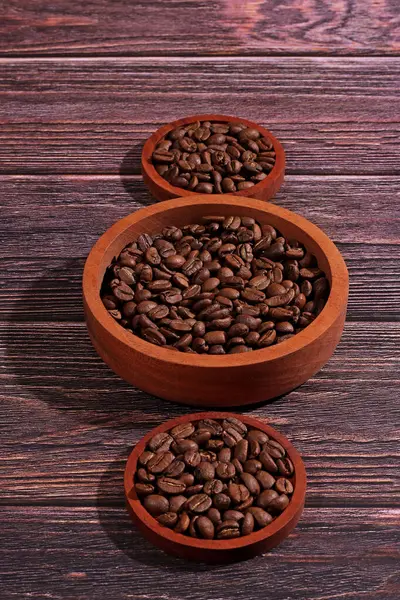 Kahve çekirdekleri kızarmış aroma aromalı kahve kahve kahve espresso kafein içecek ürünleri organik arabika bardağı.