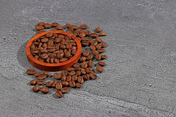 Kahve çekirdekleri kızarmış aroma aromalı kahve kahve kahve espresso kafein içecek ürünleri organik arabika bardağı.